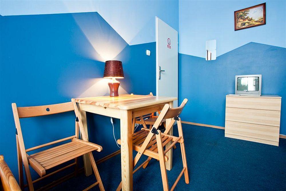 Moon Hostel Wroclaw Exterior photo