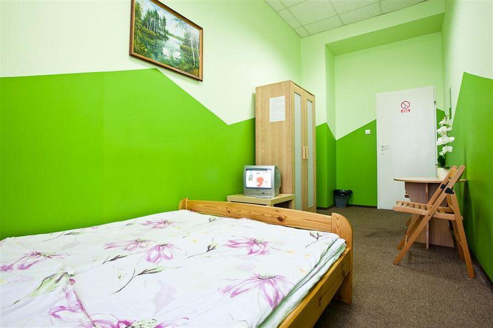 Moon Hostel Wroclaw Exterior photo