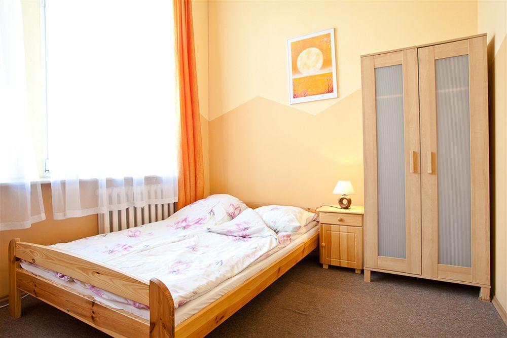 Moon Hostel Wroclaw Exterior photo